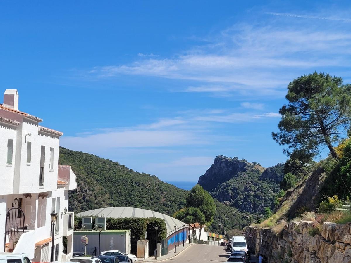 Benahavis Village Penthouse Apartment, 2 Bedrooms, Stunning Views, Swimming Pool !! Eksteriør bilde
