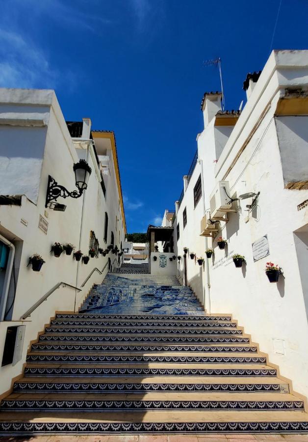 Benahavis Village Penthouse Apartment, 2 Bedrooms, Stunning Views, Swimming Pool !! Eksteriør bilde
